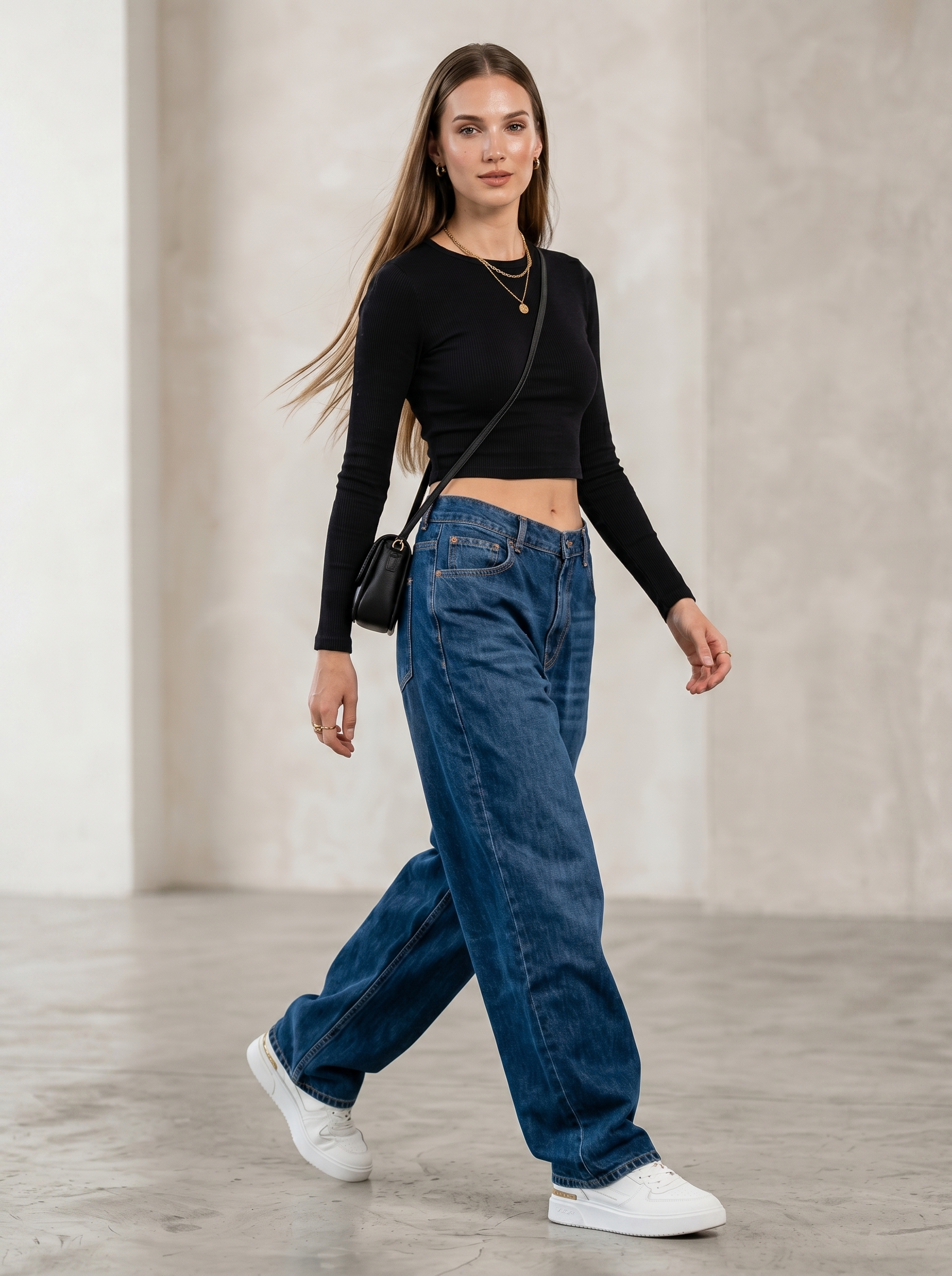 Woman Baggy